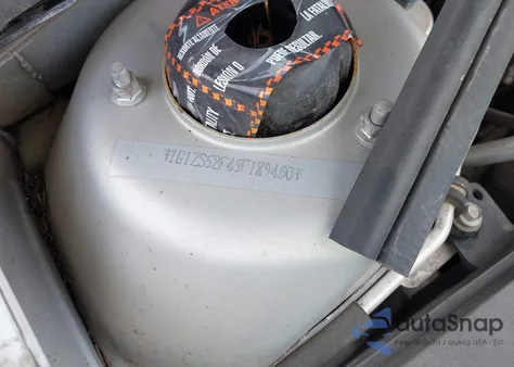 2005 Chevrolet Malibu z USA, uszkodzony, nr VIN 1G1ZS52F45F189460